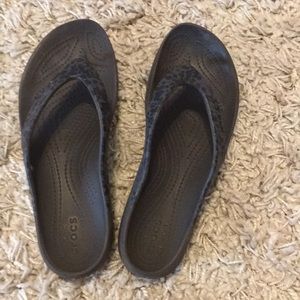Women’s crocs flip flops